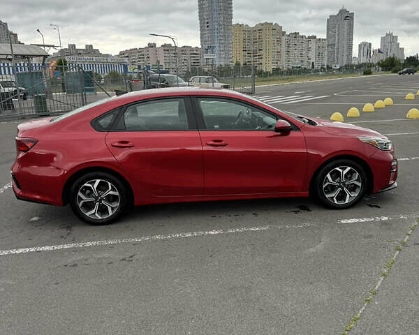 Червоний Кіа Форте, об'ємом двигуна 2 л та пробігом 100 тис. км за 13000 $, фото 3 на Automoto.ua