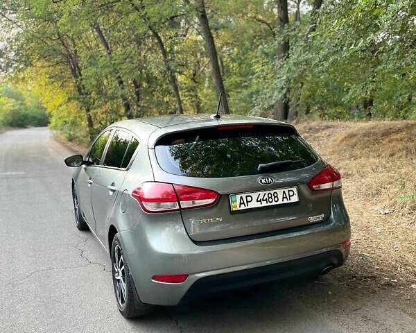 Киа Форте, объемом двигателя 2 л и пробегом 100 тыс. км за 9800 $, фото 6 на Automoto.ua