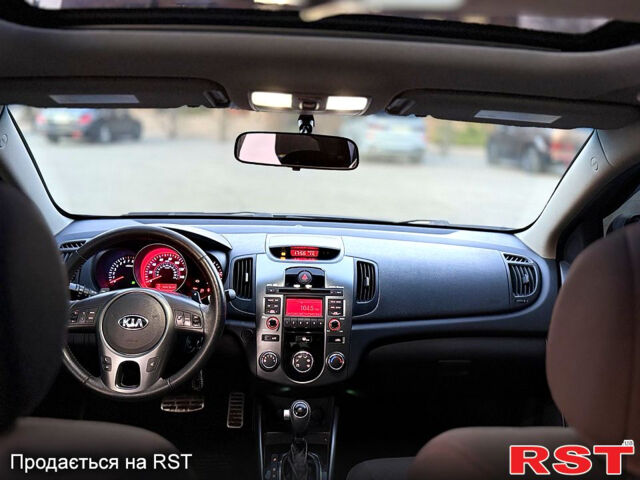 Киа Форте, объемом двигателя 2.4 л и пробегом 193 тыс. км за 8200 $, фото 9 на Automoto.ua