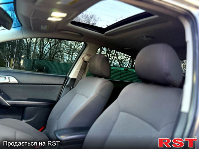 Киа Форте, объемом двигателя 2.4 л и пробегом 193 тыс. км за 8200 $, фото 8 на Automoto.ua