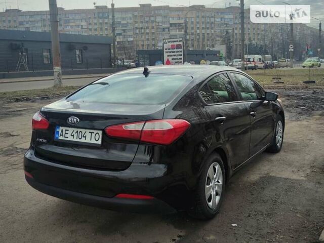 Киа Форте, объемом двигателя 1.8 л и пробегом 125 тыс. км за 9500 $, фото 4 на Automoto.ua