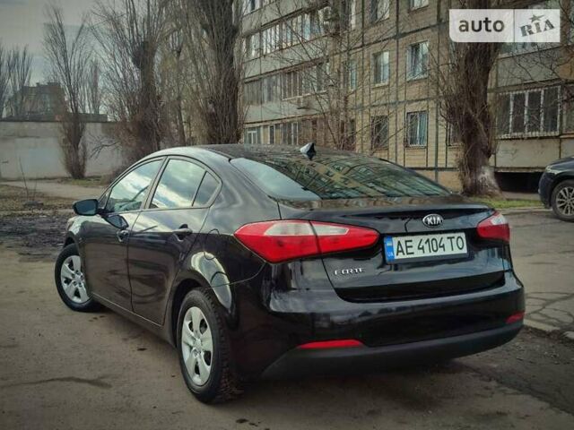 Кіа Форте, об'ємом двигуна 1.8 л та пробігом 125 тис. км за 9500 $, фото 10 на Automoto.ua