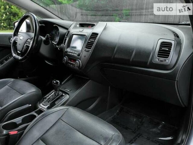 Киа Форте, объемом двигателя 0 л и пробегом 127 тыс. км за 2100 $, фото 21 на Automoto.ua