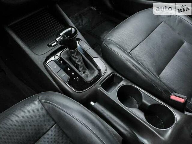 Киа Форте, объемом двигателя 0 л и пробегом 127 тыс. км за 2100 $, фото 18 на Automoto.ua