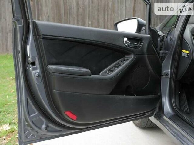 Киа Форте, объемом двигателя 0 л и пробегом 127 тыс. км за 2100 $, фото 8 на Automoto.ua