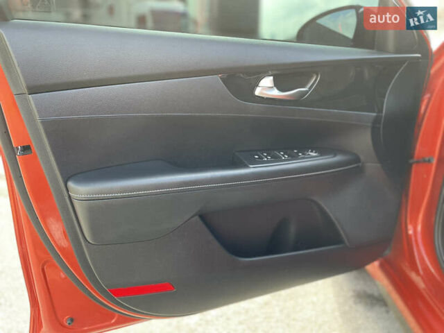 Киа Форте, объемом двигателя 2 л и пробегом 111 тыс. км за 13999 $, фото 8 на Automoto.ua
