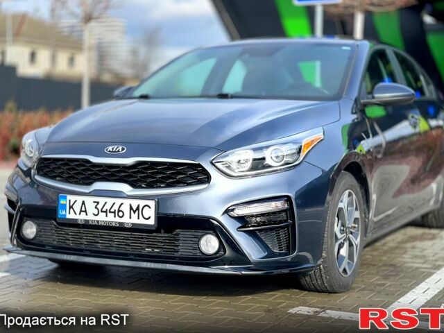 Кіа Форте, об'ємом двигуна 2 л та пробігом 48 тис. км за 15500 $, фото 4 на Automoto.ua