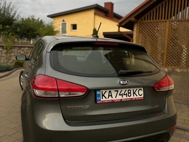 Сірий Кіа Форте, об'ємом двигуна 2 л та пробігом 116 тис. км за 9200 $, фото 6 на Automoto.ua
