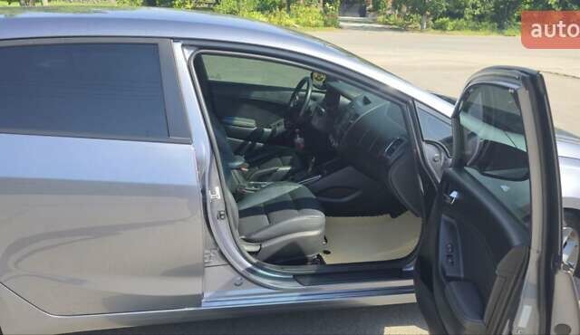 Сірий Кіа Форте, об'ємом двигуна 1.6 л та пробігом 87 тис. км за 14000 $, фото 14 на Automoto.ua