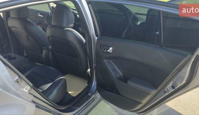 Сірий Кіа Форте, об'ємом двигуна 1.6 л та пробігом 87 тис. км за 14000 $, фото 12 на Automoto.ua