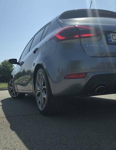 Сірий Кіа Форте, об'ємом двигуна 1.6 л та пробігом 87 тис. км за 14000 $, фото 10 на Automoto.ua