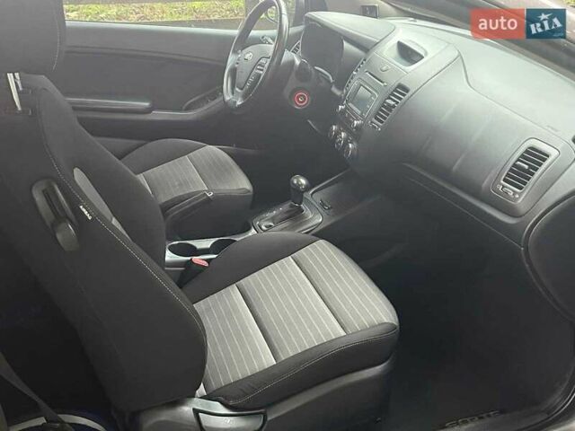 Сірий Кіа Форте, об'ємом двигуна 2 л та пробігом 212 тис. км за 8790 $, фото 27 на Automoto.ua