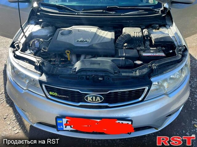Сірий Кіа Форте, об'ємом двигуна 1.6 л та пробігом 187 тис. км за 6900 $, фото 6 на Automoto.ua