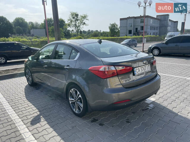 Серый Киа Форте, объемом двигателя 2 л и пробегом 160 тыс. км за 7200 $, фото 5 на Automoto.ua