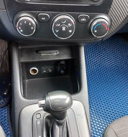 Серый Киа Форте, объемом двигателя 1.6 л и пробегом 218 тыс. км за 7200 $, фото 8 на Automoto.ua