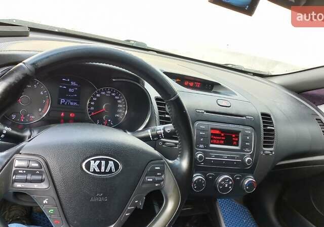 Серый Киа Форте, объемом двигателя 1.6 л и пробегом 218 тыс. км за 7200 $, фото 10 на Automoto.ua