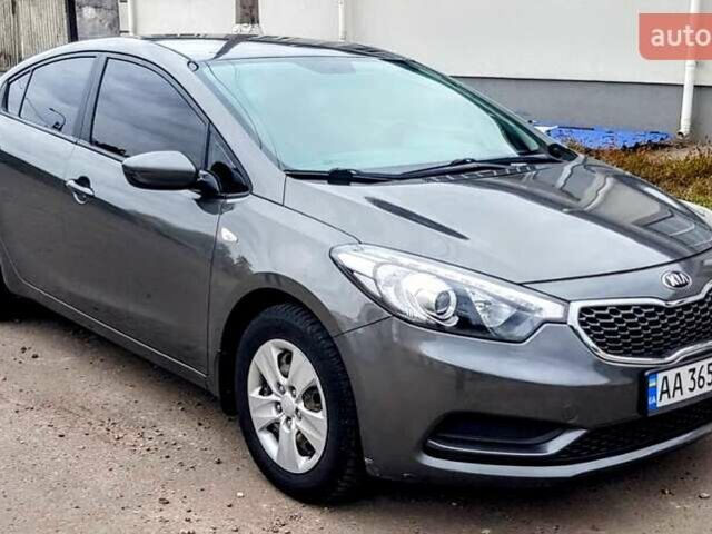 Серый Киа Форте, объемом двигателя 1.59 л и пробегом 131 тыс. км за 7350 $, фото 2 на Automoto.ua