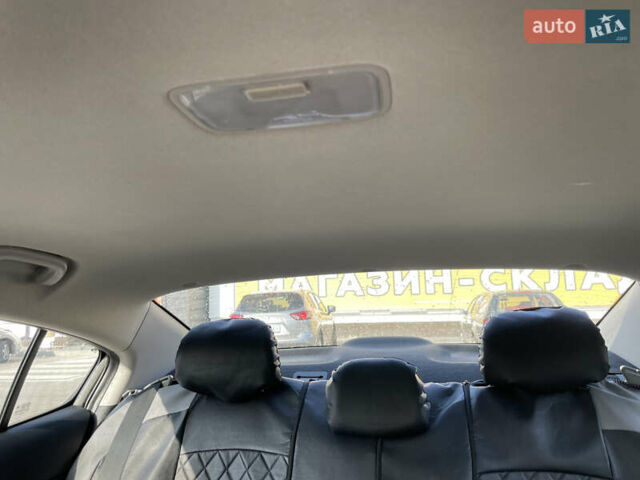 Серый Киа Форте, объемом двигателя 2 л и пробегом 160 тыс. км за 7200 $, фото 28 на Automoto.ua