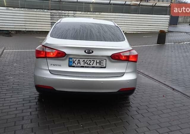 Серый Киа Форте, объемом двигателя 1.6 л и пробегом 218 тыс. км за 7200 $, фото 3 на Automoto.ua