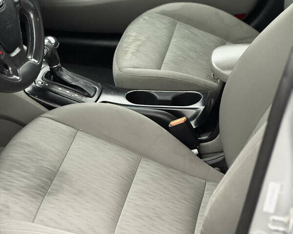 Сірий Кіа Форте, об'ємом двигуна 1.8 л та пробігом 323 тис. км за 7400 $, фото 10 на Automoto.ua