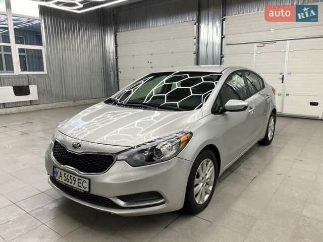 Серый Киа Форте, объемом двигателя 1.8 л и пробегом 190 тыс. км за 8700 $, фото 1 на Automoto.ua