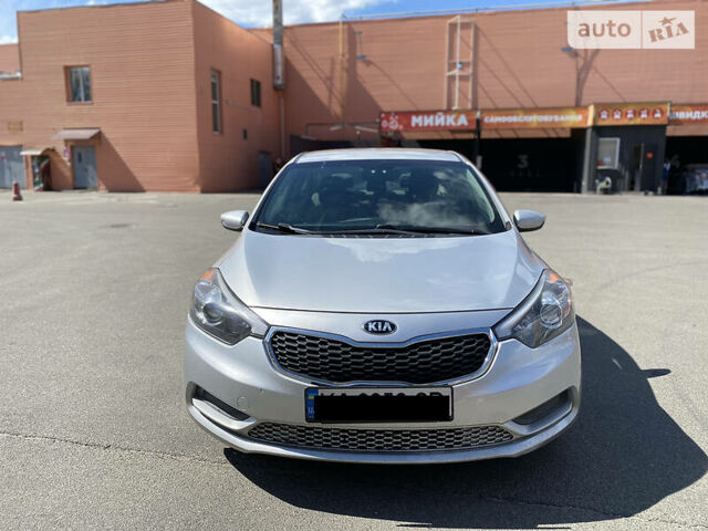 Серый Киа Форте, объемом двигателя 1.8 л и пробегом 193 тыс. км за 7900 $, фото 3 на Automoto.ua