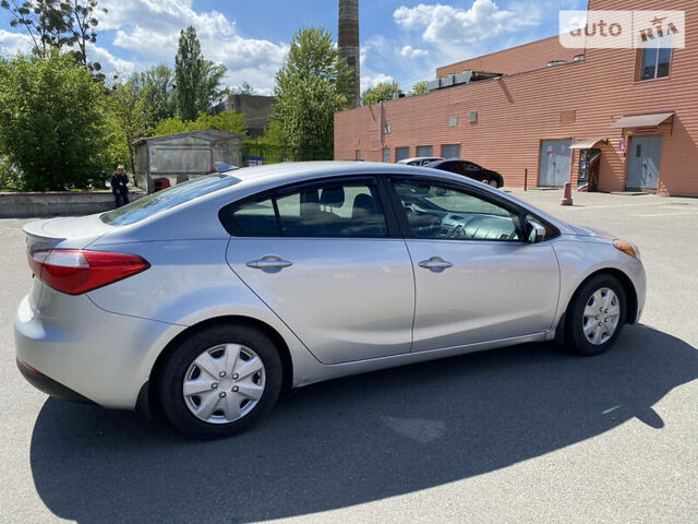 Серый Киа Форте, объемом двигателя 1.8 л и пробегом 193 тыс. км за 7900 $, фото 4 на Automoto.ua