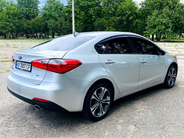 Серый Киа Форте, объемом двигателя 1.8 л и пробегом 95 тыс. км за 8500 $, фото 2 на Automoto.ua