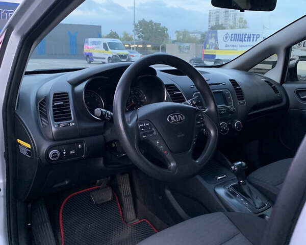 Сірий Кіа Форте, об'ємом двигуна 1.8 л та пробігом 158 тис. км за 8600 $, фото 11 на Automoto.ua