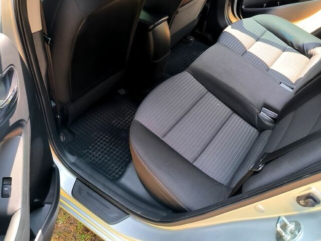 Сірий Кіа Форте, об'ємом двигуна 1.8 л та пробігом 220 тис. км за 8999 $, фото 10 на Automoto.ua