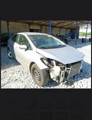 Серый Киа Форте, объемом двигателя 1.8 л и пробегом 302 тыс. км за 7850 $, фото 13 на Automoto.ua