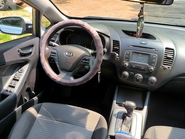 Сірий Кіа Форте, об'ємом двигуна 1.8 л та пробігом 220 тис. км за 8999 $, фото 9 на Automoto.ua