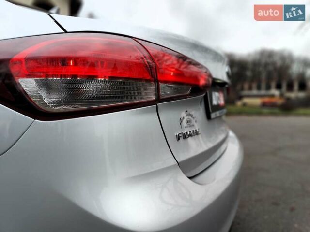 Серый Киа Форте, объемом двигателя 2 л и пробегом 257 тыс. км за 6990 $, фото 14 на Automoto.ua