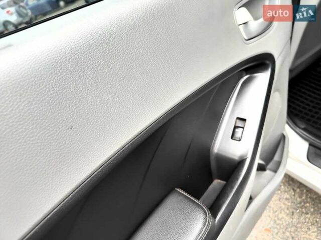 Серый Киа Форте, объемом двигателя 2 л и пробегом 257 тыс. км за 6990 $, фото 39 на Automoto.ua