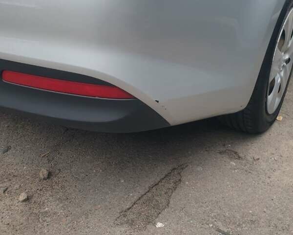 Серый Киа Форте, объемом двигателя 2 л и пробегом 200 тыс. км за 8500 $, фото 4 на Automoto.ua