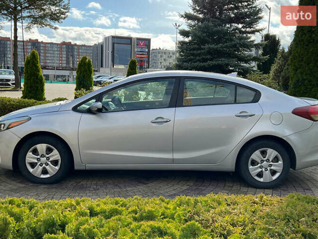 Серый Киа Форте, объемом двигателя 2 л и пробегом 86 тыс. км за 8999 $, фото 3 на Automoto.ua