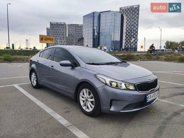 Серый Киа Форте, объемом двигателя 2 л и пробегом 144 тыс. км за 12900 $, фото 7 на Automoto.ua