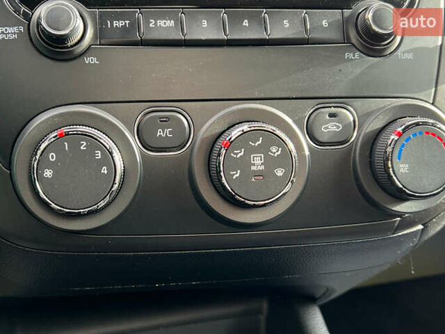 Серый Киа Форте, объемом двигателя 2 л и пробегом 86 тыс. км за 8999 $, фото 14 на Automoto.ua