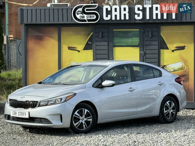 Киа Форте 2017 в Стрые на Automoto.ua Серый Киа Форте, объемом двигателя 2 л и пробегом 114 тыс. км за 10999 $, фото 10 на Automoto.ua