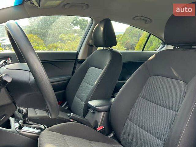 Серый Киа Форте, объемом двигателя 2 л и пробегом 86 тыс. км за 8999 $, фото 8 на Automoto.ua