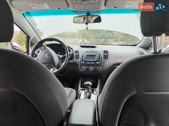 Сірий Кіа Форте, об'ємом двигуна 2 л та пробігом 118 тис. км за 10800 $, фото 12 на Automoto.ua