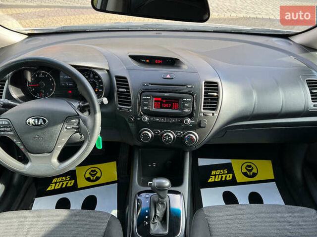 Сірий Кіа Форте, об'ємом двигуна 2 л та пробігом 86 тис. км за 8999 $, фото 10 на Automoto.ua
