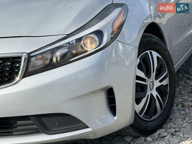 Киа Форте 2017 в Стрые на Automoto.ua Серый Киа Форте, объемом двигателя 2 л и пробегом 114 тыс. км за 10999 $, фото 13 на Automoto.ua