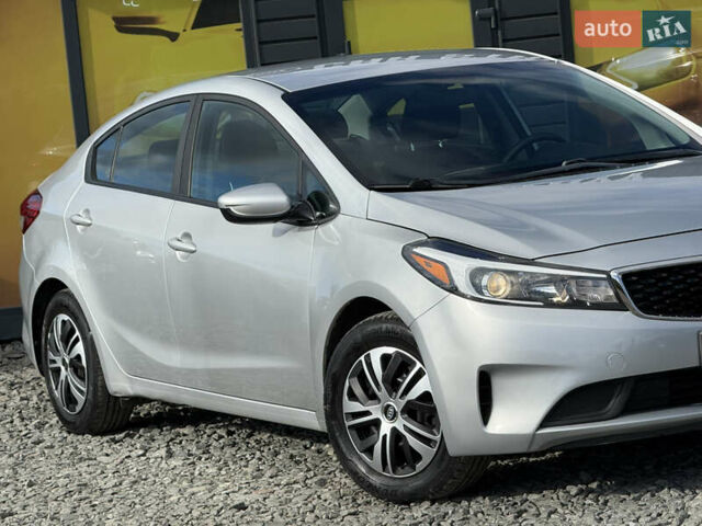 Киа Форте 2017 в Стрые на Automoto.ua Серый Киа Форте, объемом двигателя 2 л и пробегом 114 тыс. км за 10999 $, фото 7 на Automoto.ua