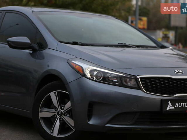 Кіа Форте 2017 у Києві на Automoto.ua Сірий Кіа Форте, об'ємом двигуна 2 л та пробігом 92 тис. км за 11800 $, фото 3 на Automoto.ua