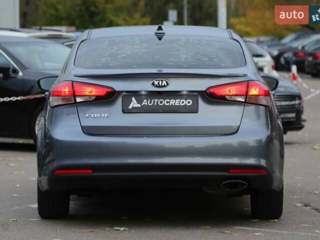 Кіа Форте 2017 у Києві на Automoto.ua Сірий Кіа Форте, об'ємом двигуна 2 л та пробігом 92 тис. км за 11800 $, фото 5 на Automoto.ua