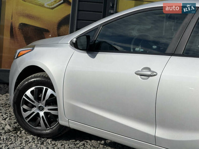 Киа Форте 2017 в Стрые на Automoto.ua Серый Киа Форте, объемом двигателя 2 л и пробегом 114 тыс. км за 10999 $, фото 19 на Automoto.ua