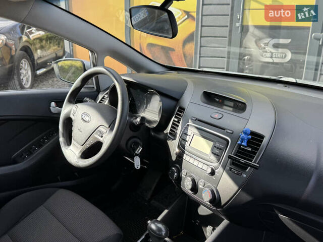 Киа Форте 2017 в Стрые на Automoto.ua Серый Киа Форте, объемом двигателя 2 л и пробегом 114 тыс. км за 10999 $, фото 32 на Automoto.ua