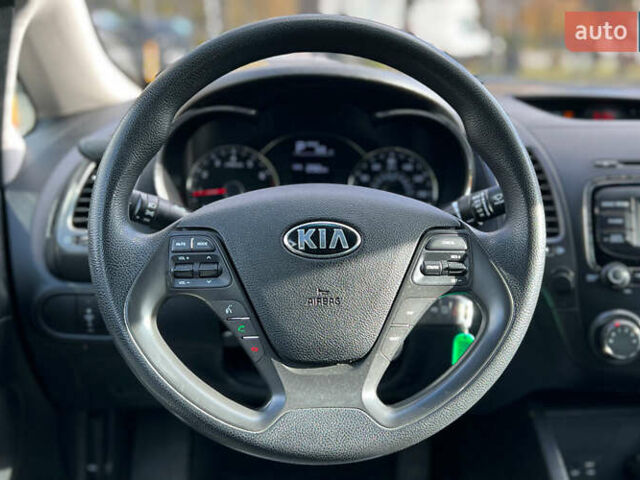 Серый Киа Форте, объемом двигателя 2 л и пробегом 86 тыс. км за 8999 $, фото 11 на Automoto.ua