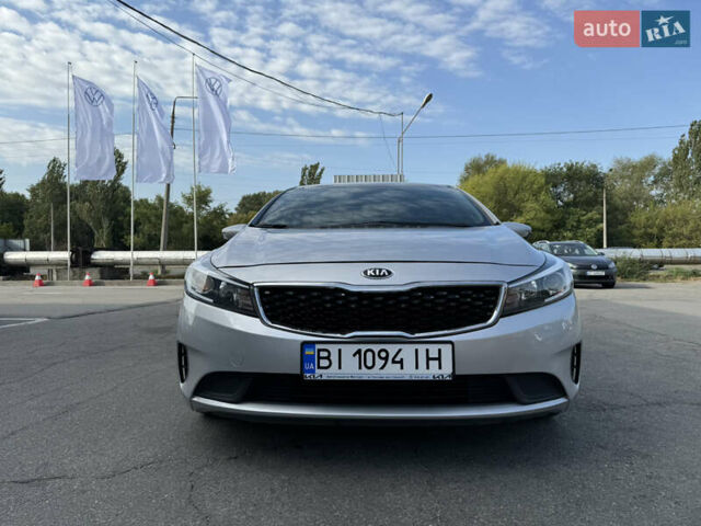 Серый Киа Форте, объемом двигателя 2 л и пробегом 88 тыс. км за 14000 $, фото 11 на Automoto.ua